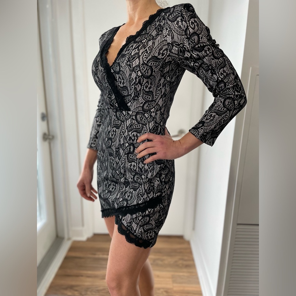 Gamiss lace dress with shoulder detail size medium